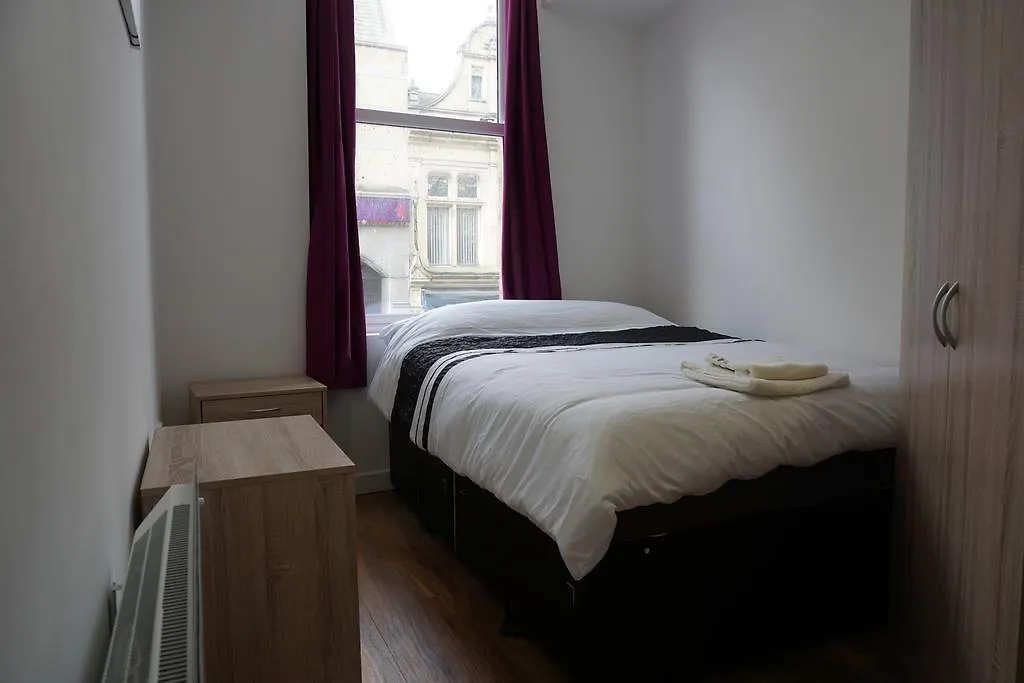 Town Centre Apartments دوزبري المملكة المتحدة